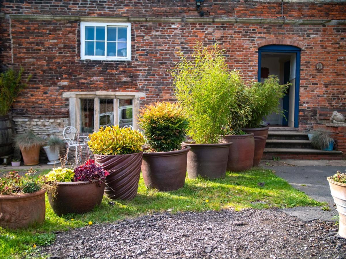 Sawcliffe Manor Country House With Spa, Free Parking, Catering, Self Checkin, Farmstay Сканторп Экстерьер фото