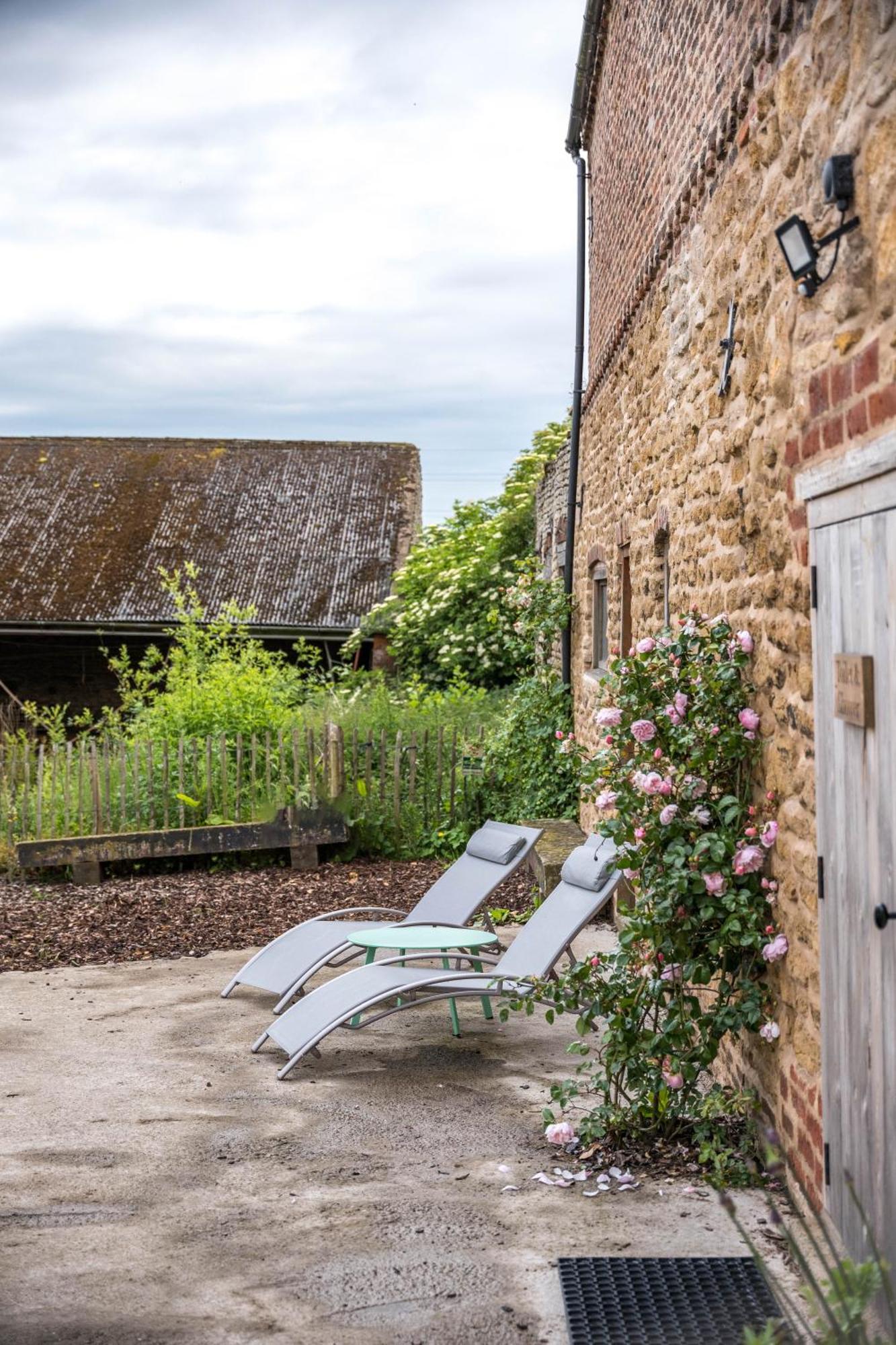 Sawcliffe Manor Country House With Spa, Free Parking, Catering, Self Checkin, Farmstay Сканторп Экстерьер фото